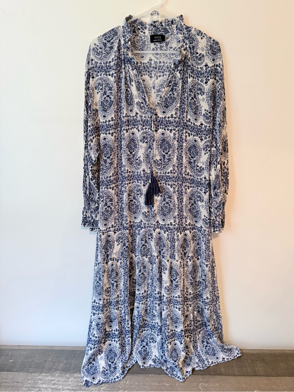 VICI Blue & White Paisley Boho Maxi Dress XS – Ruffle Neck Tassel Tie